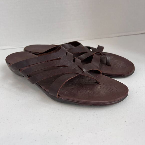 St. John's Bay Women's Brown Leather Flip Flop Sandals Strappy Size 10 M - Picture 4 of 11